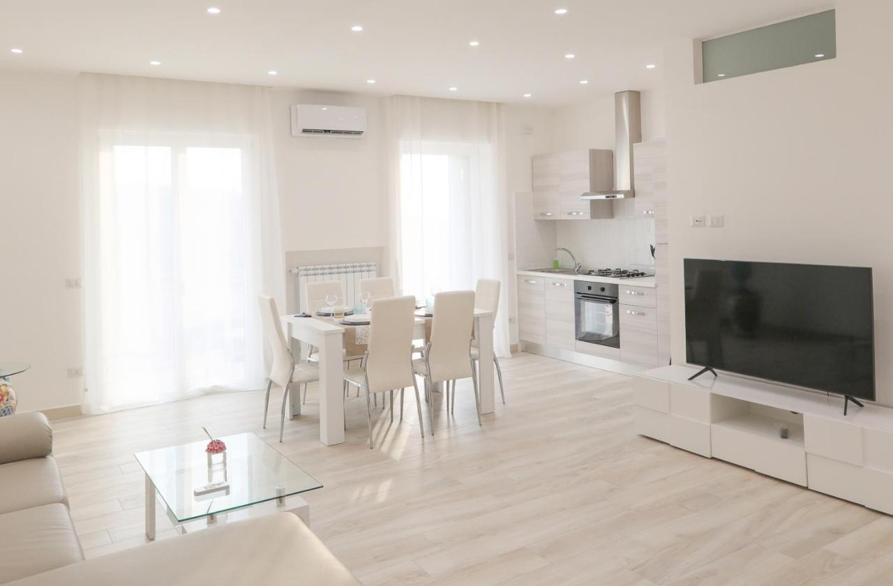 Angela Apartment Sorrento Luaran gambar